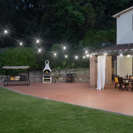 Villa Nikka 6, Emma Riparbella